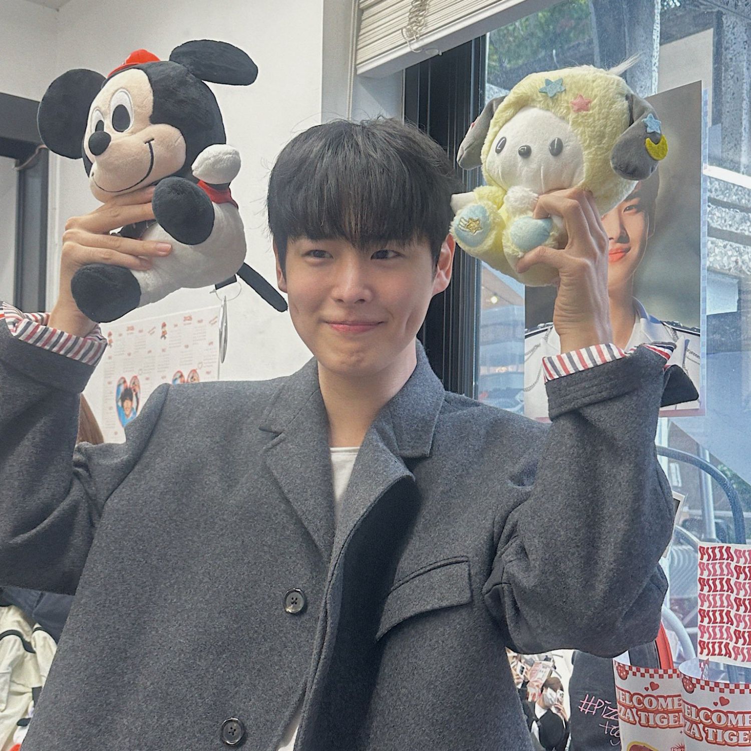 Behind-the-scenes cut of Choi Byungchan