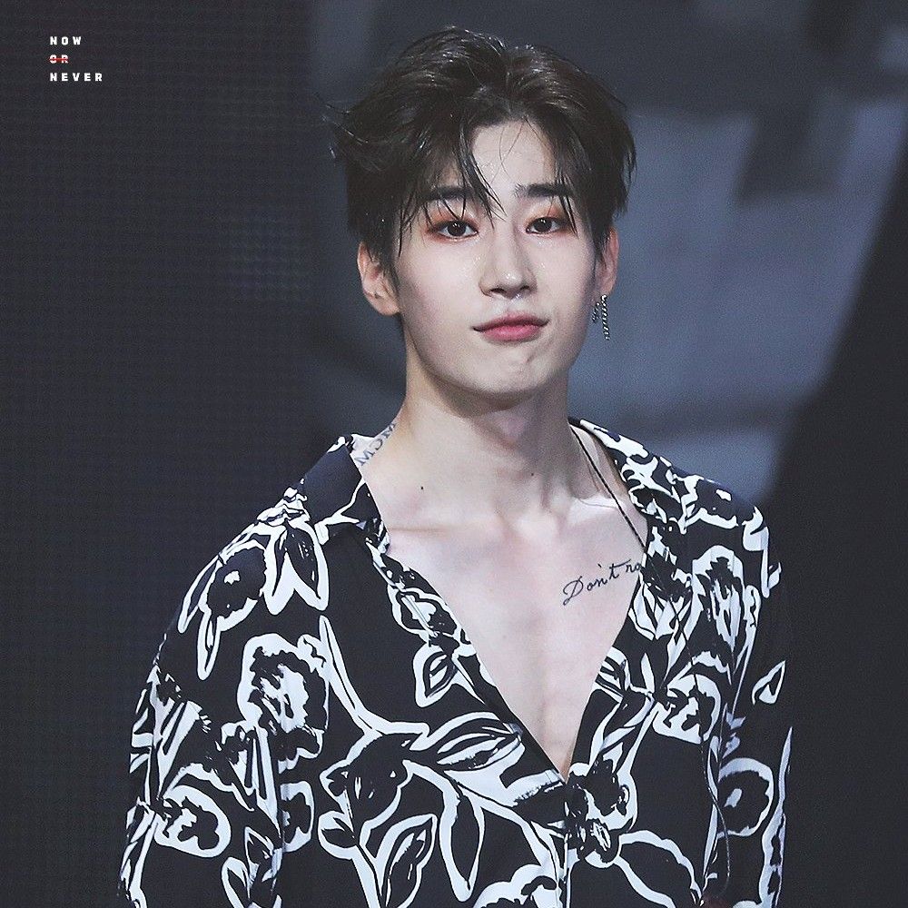 A moment captured by VICTON's fan