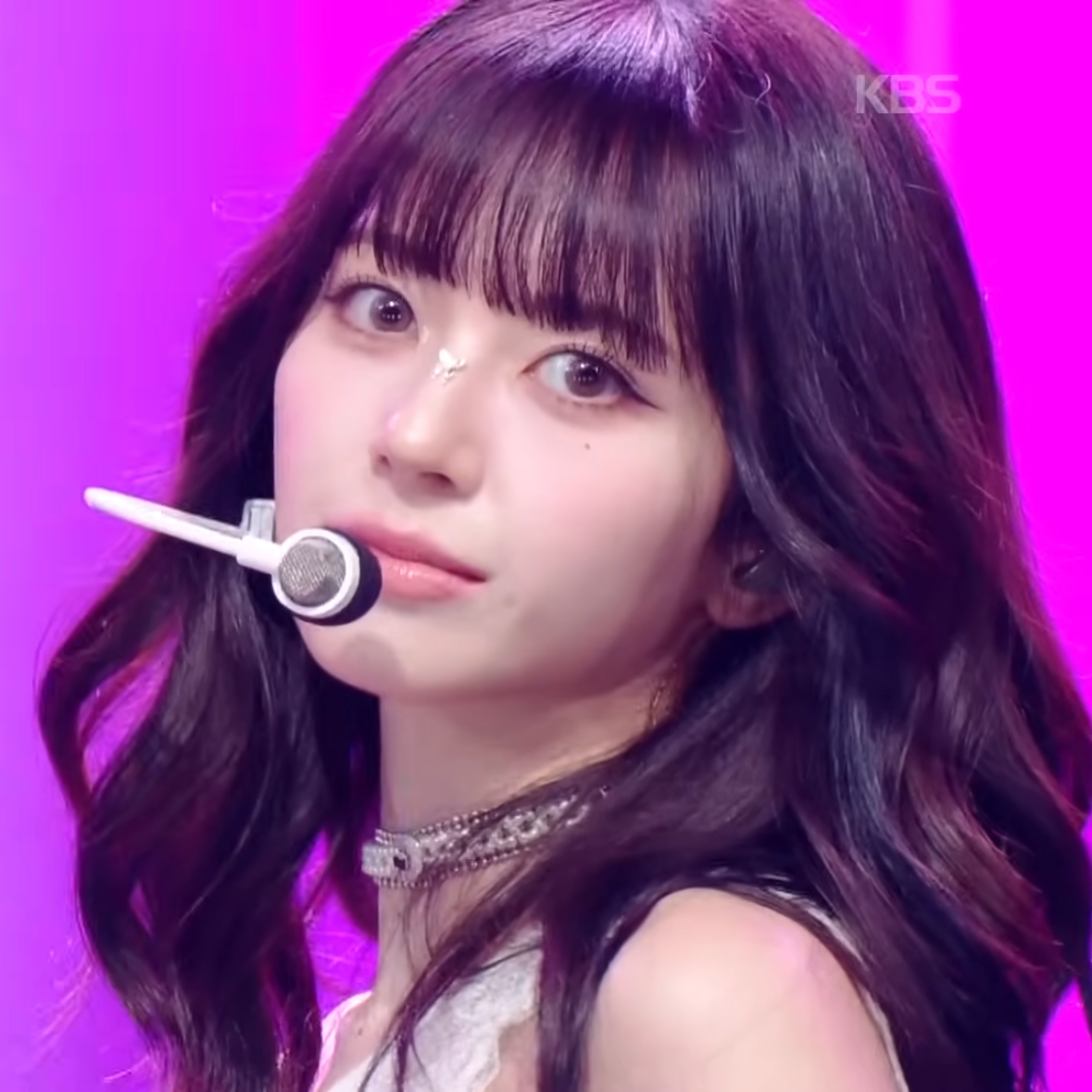 Behind-the-scenes cut of Mashiro (MADEIN)