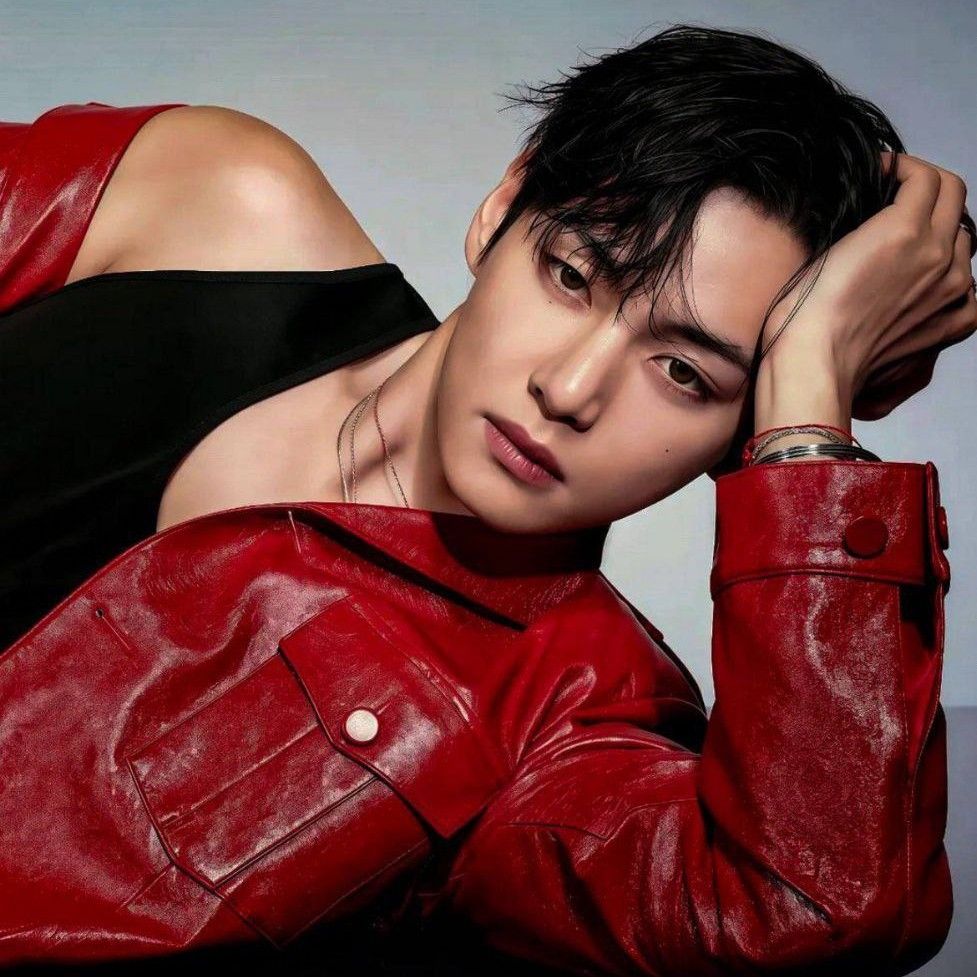 V (BTS)の最新写真