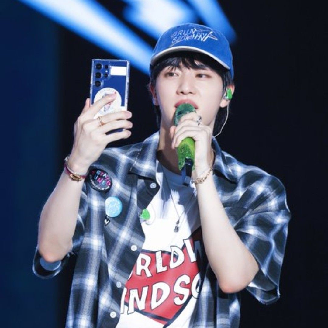 Latest photo of Jin (BTS)