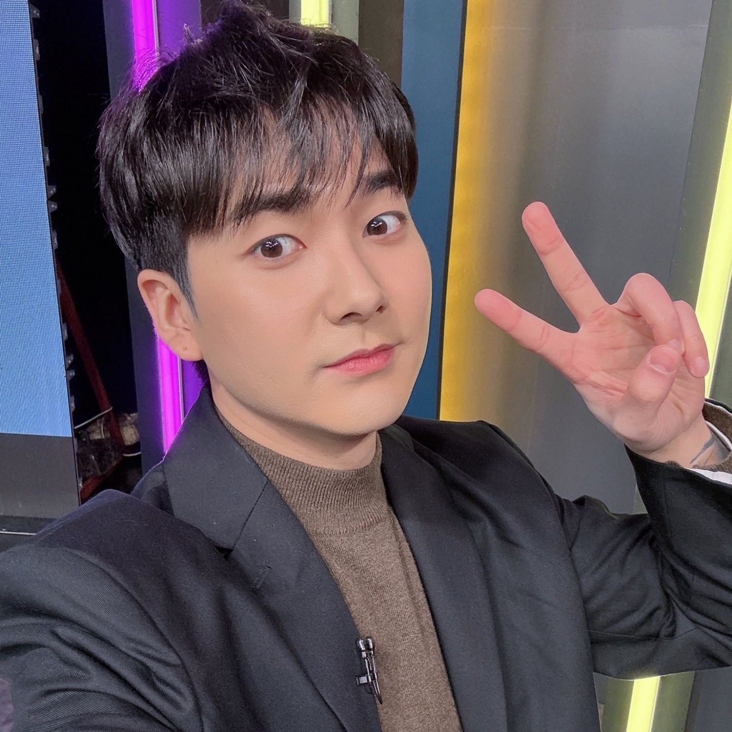 Latest photo of Aron