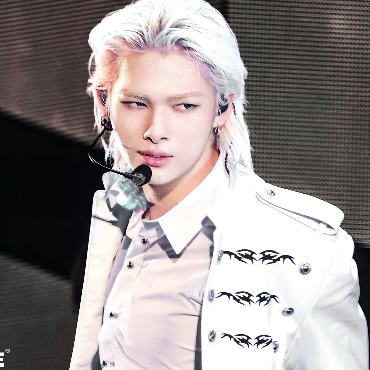 Foto aktivitas terbaru NI-KI (ENHYPEN)