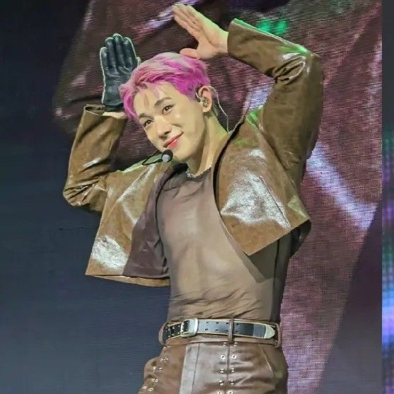 Behind-the-scenes cut of Wonho