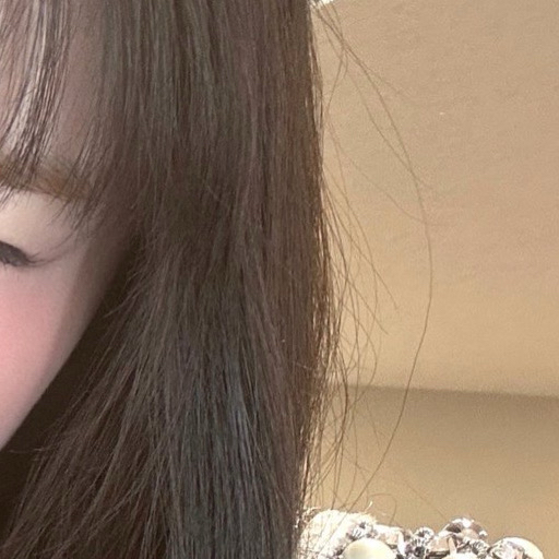 Behind-the-scenes cut of Rei (IVE)