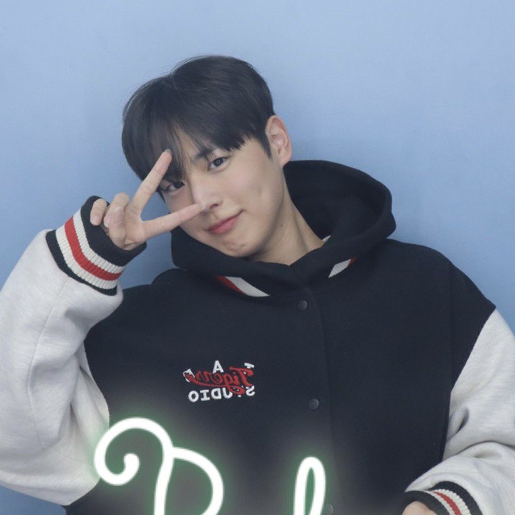 A moment captured by Choi Byungchan's fan