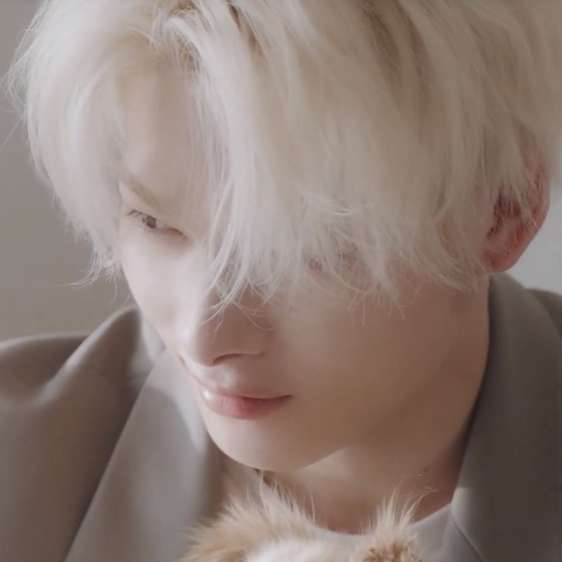 Behind-the-scenes cut of NI-KI (ENHYPEN)
