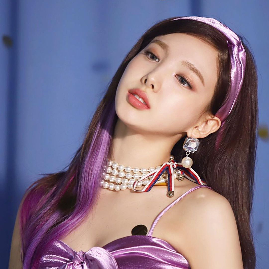 A moment captured by Nayeon (TWICE)'s fan