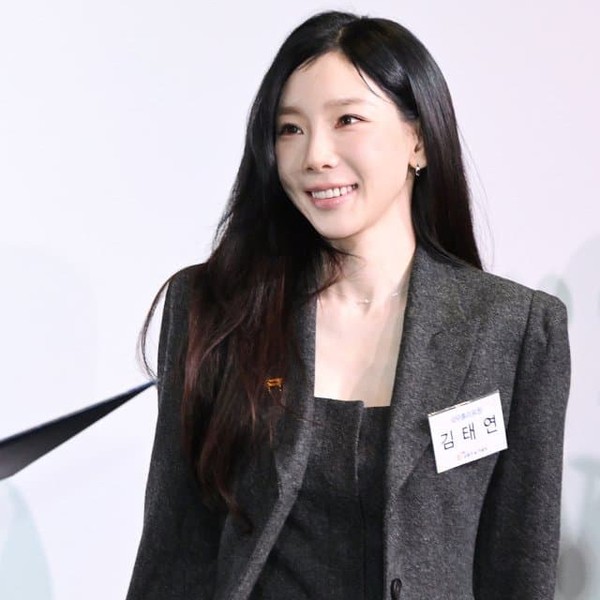 Shining profile picture of Taeyeon (Girls' Generation) on today's Choeaedol