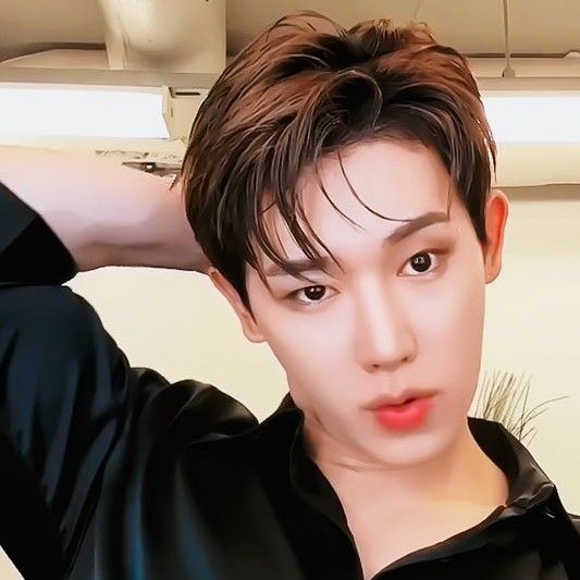 Recent activity shot of Wonho