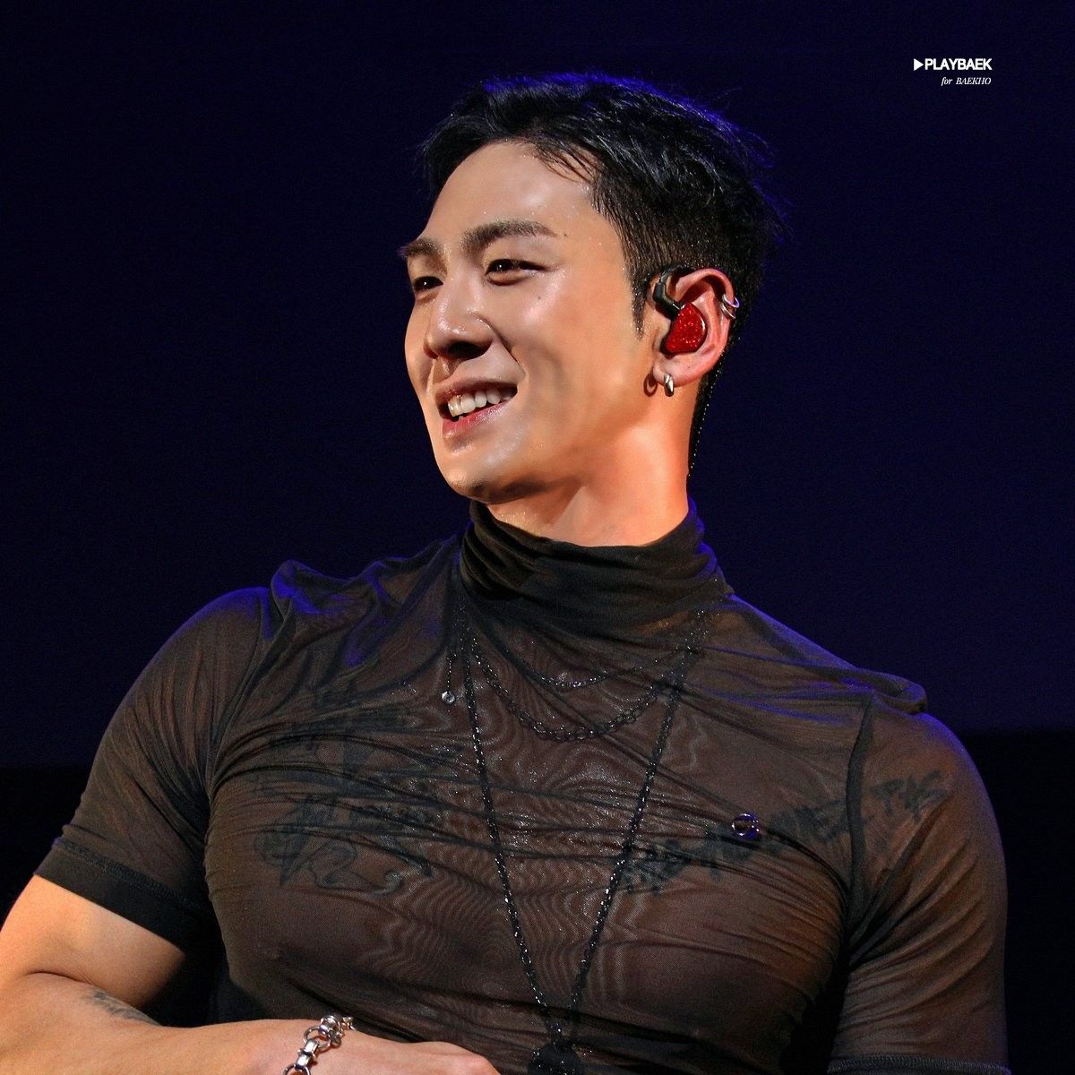 A moment captured by Baekho's fan