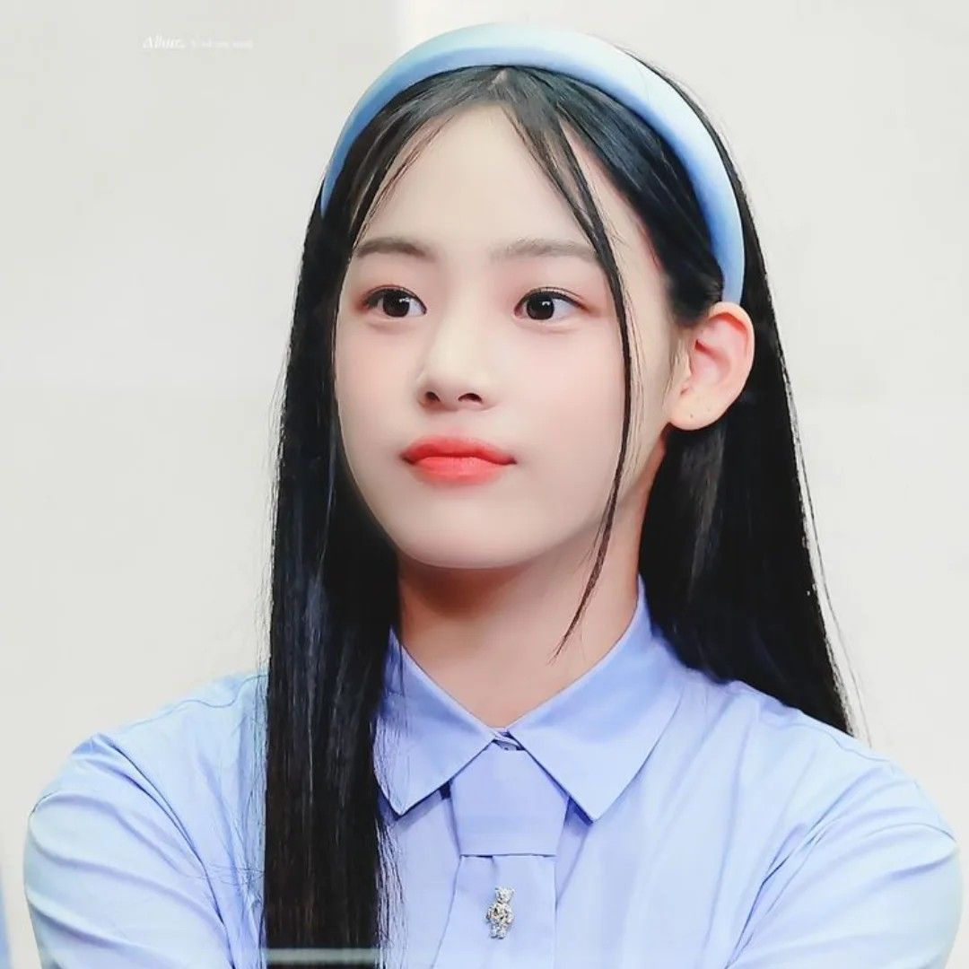 뉴진스의 비하인드 컷