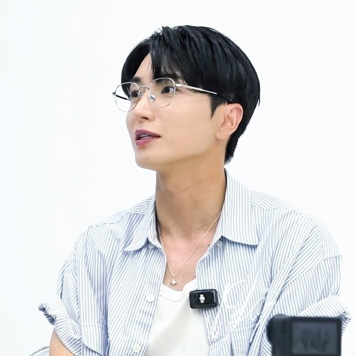 Latest photo of Leeteuk (Super Junior)