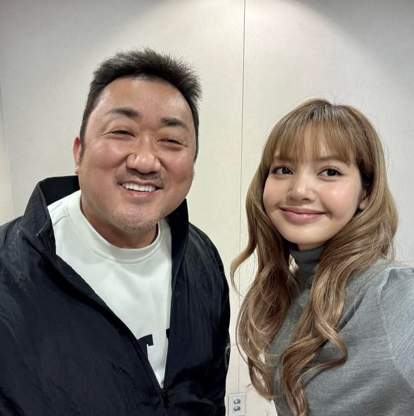 리사 (BLACKPINK) 최근 활동샷