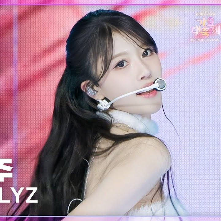 Recent activity shot of Lee Miju (Lovelyz)