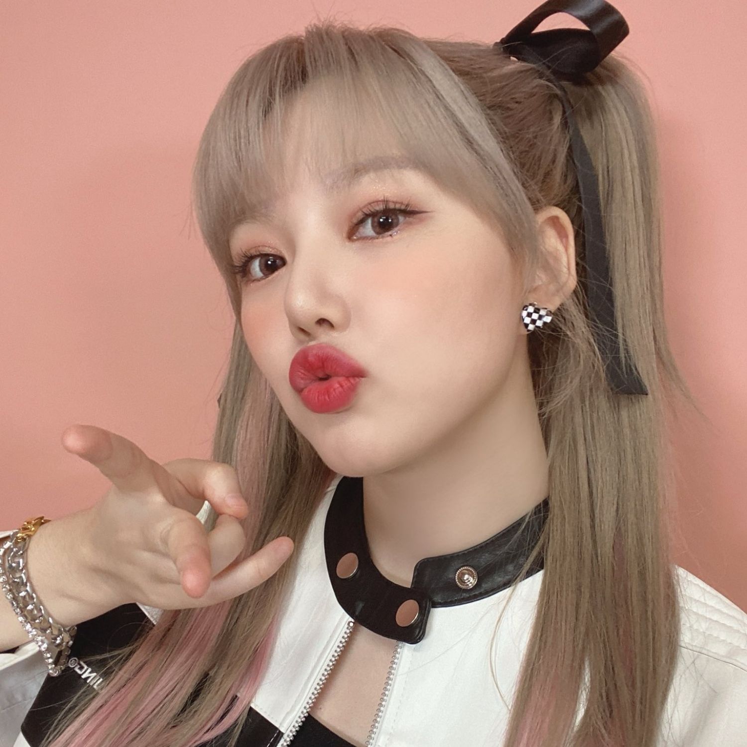 Behind-the-scenes cut of Yerin (GFRIEND)