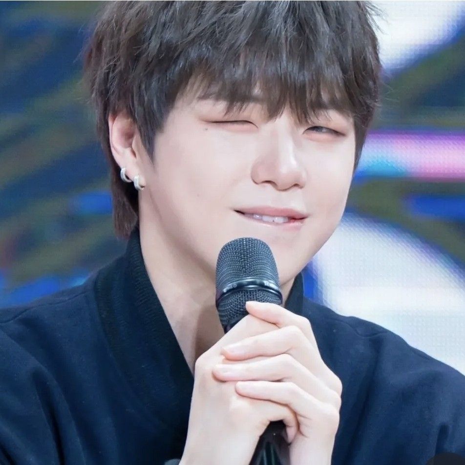 Recent activity shot of Kang Daniel