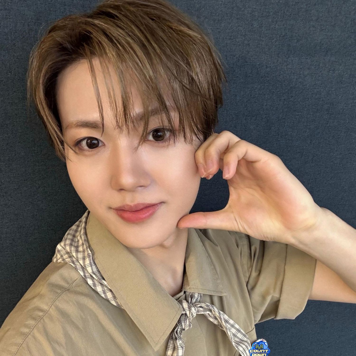 Recent activity shot of Doyoung (TREASURE)