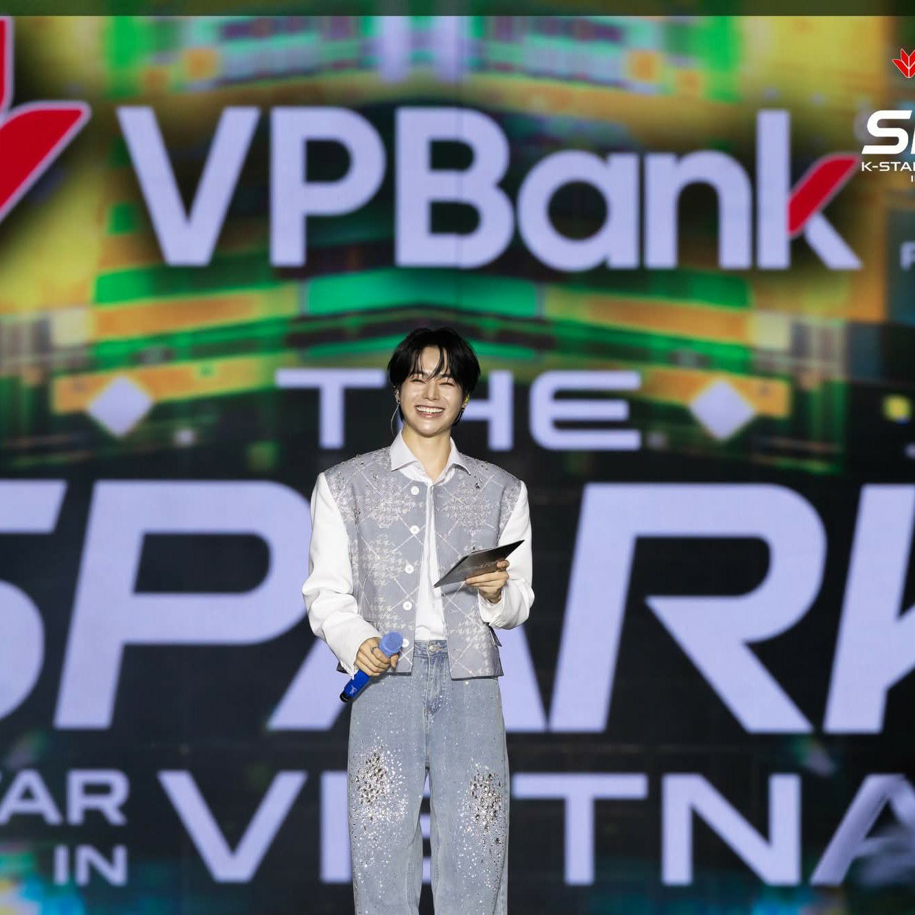 Behind-the-scenes cut of Hanbin (TEMPEST)