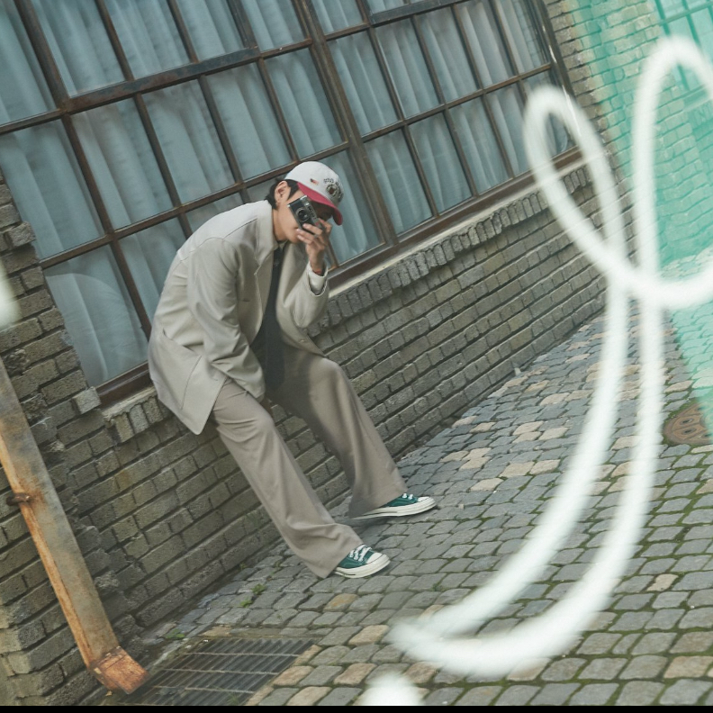 Foto terbaru V (BTS)