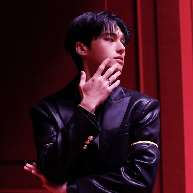ATEEZ的幕后花絮
