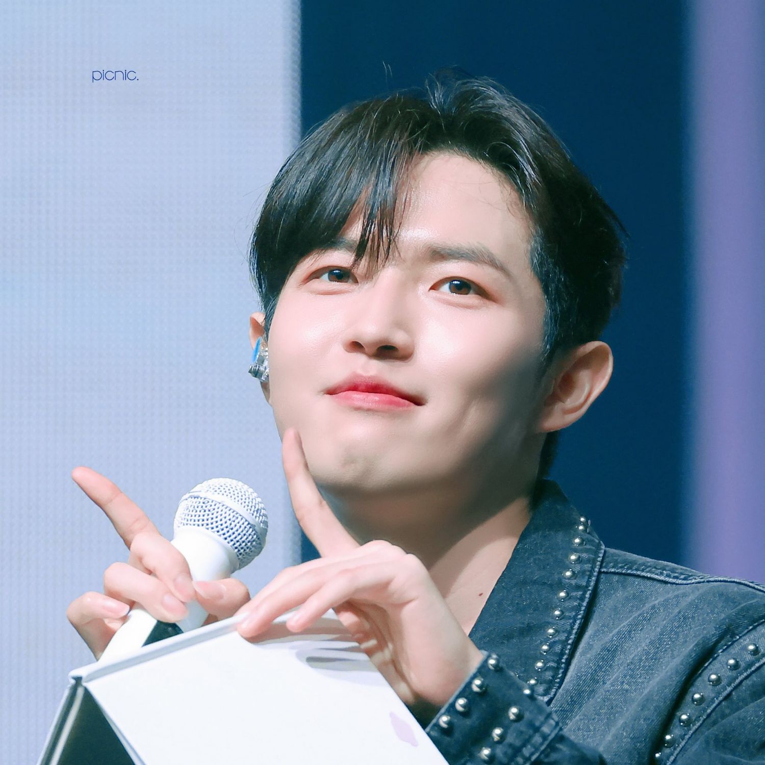 Behind-the-scenes cut of Kim Jaehwan