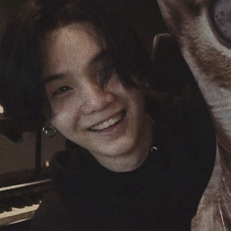 Behind-the-scenes cut of SUGA (BTS)