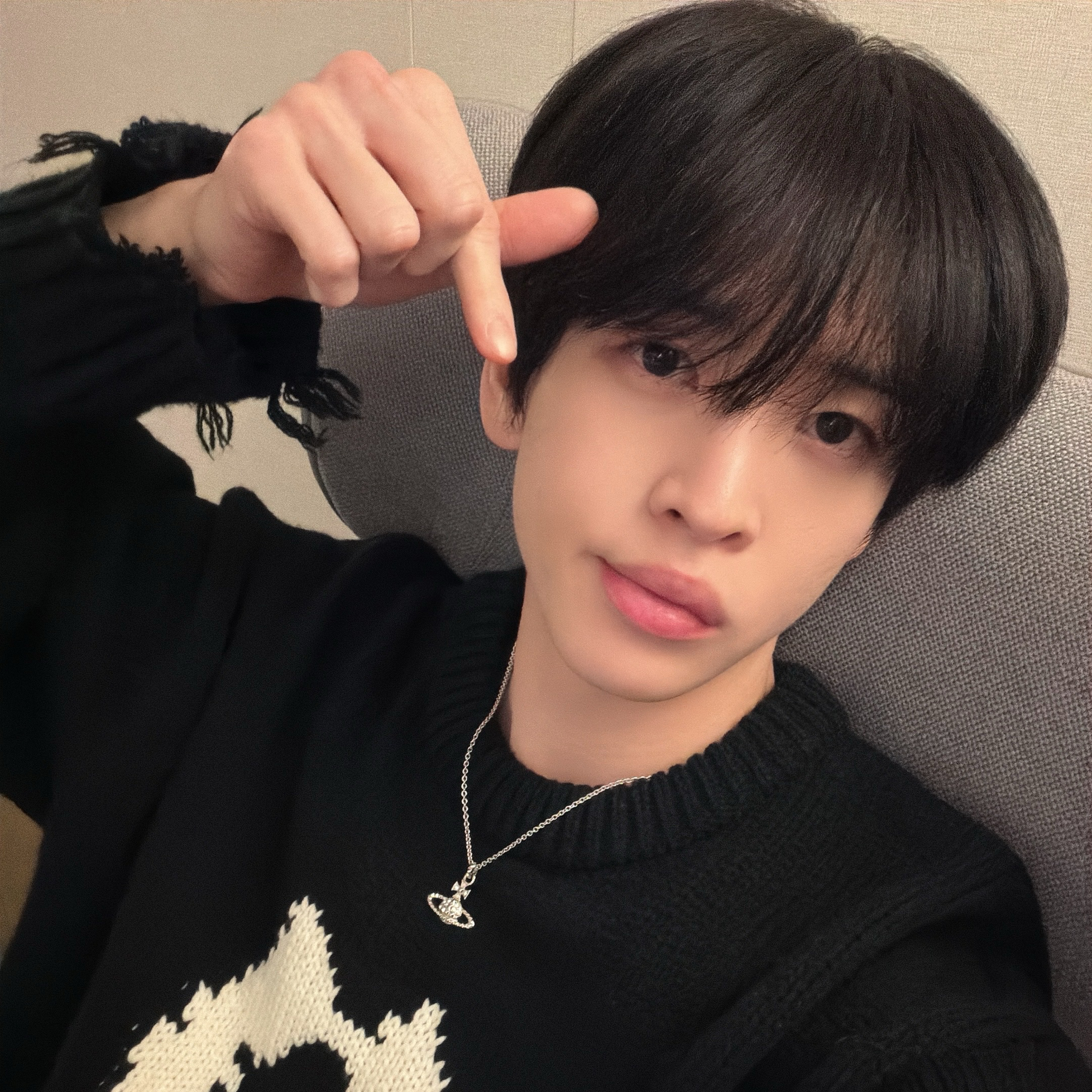 Recent activity shot of Allen (CRAVITY)