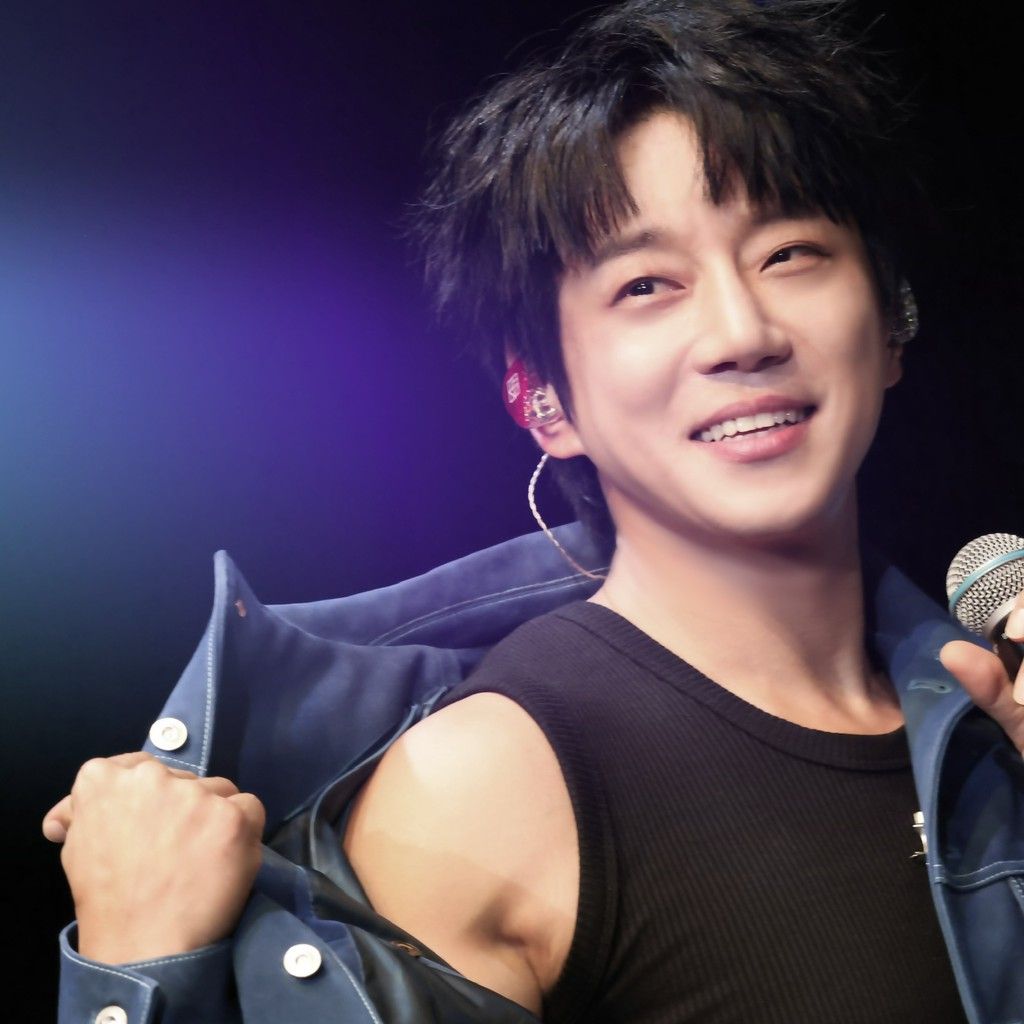 Behind-the-scenes cut of Hwang Chiyeol