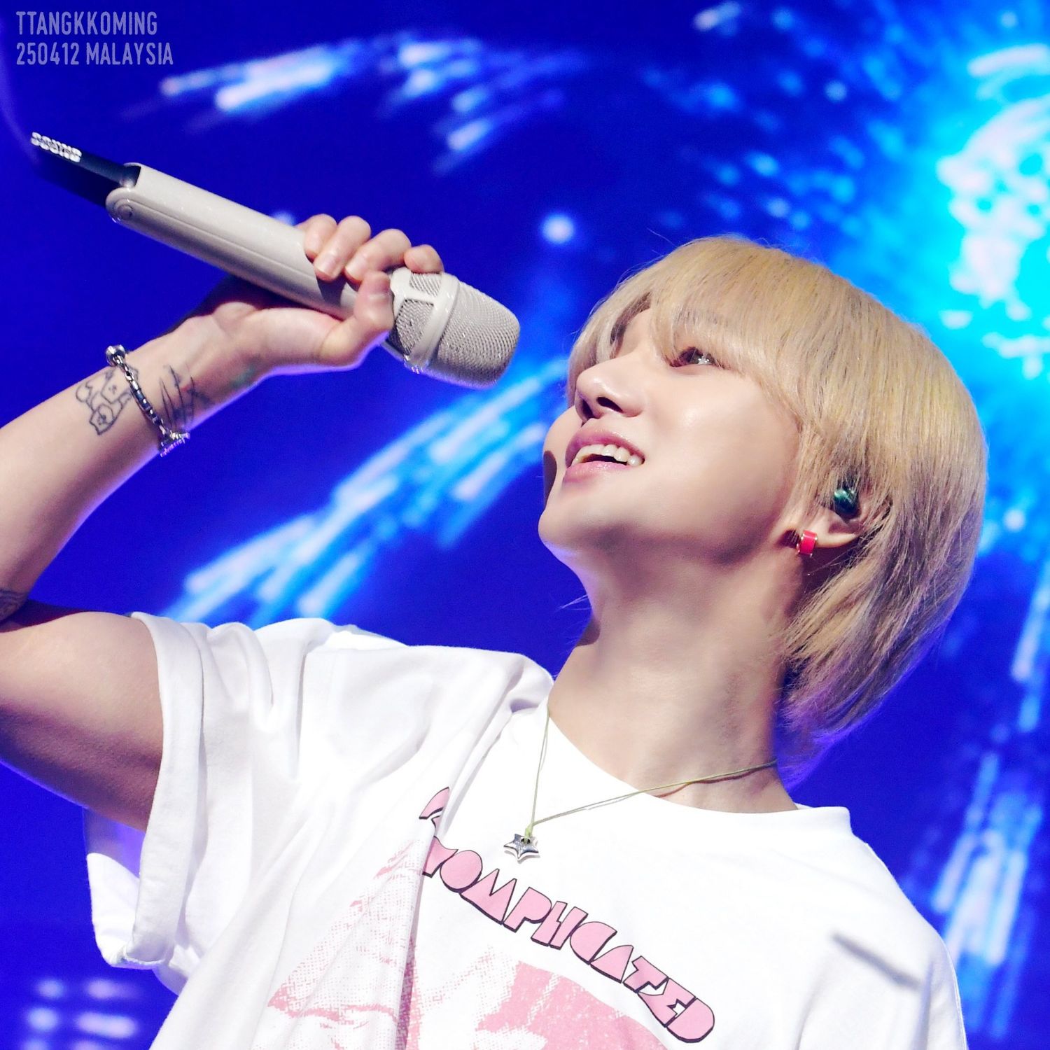 A moment captured by Yesung (Super Junior)'s fan