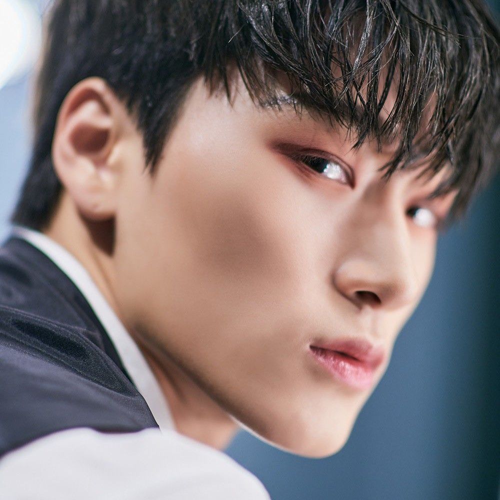 에이티즈의 비하인드 컷