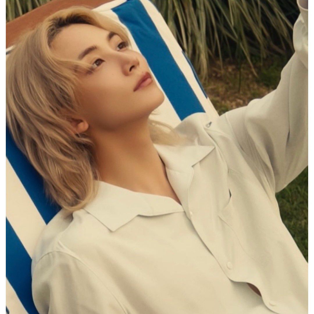 A moment captured by Jeonghan (SEVENTEEN)'s fan