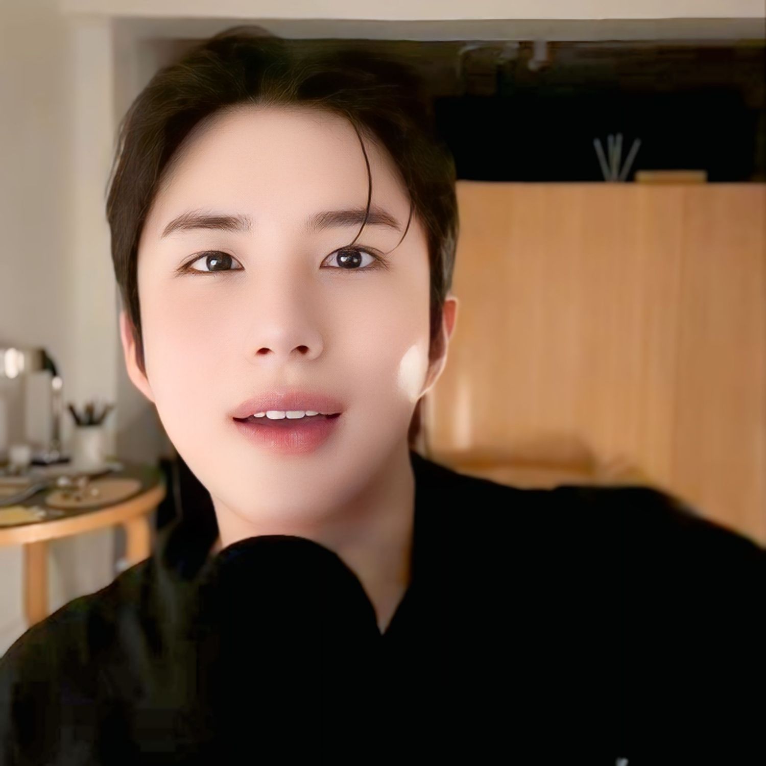 A moment captured by Wow (A.C.E)'s fan