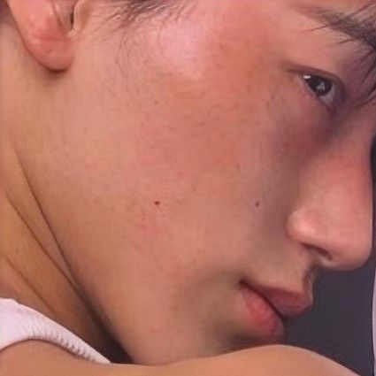 崔傘 (ATEEZ)的幕後花絮