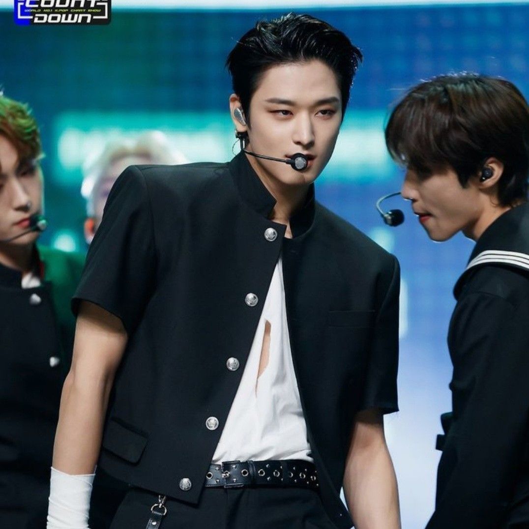 A moment captured by Juyeon (THE BOYZ)'s fan