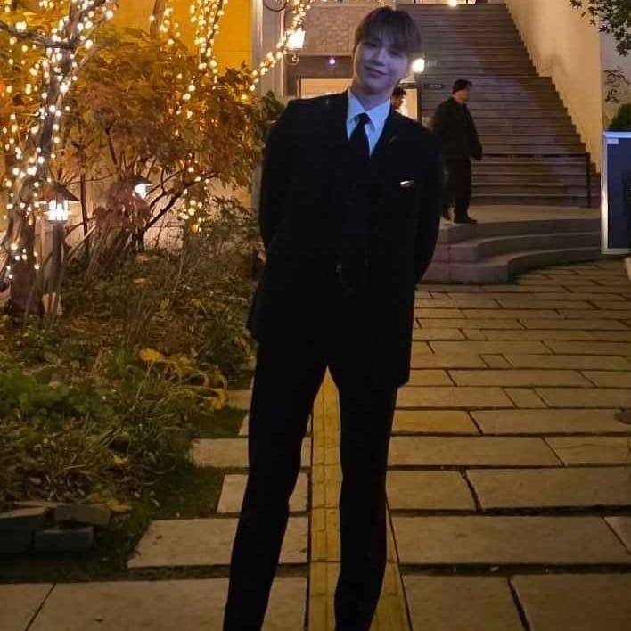 강다니엘의 비하인드 컷