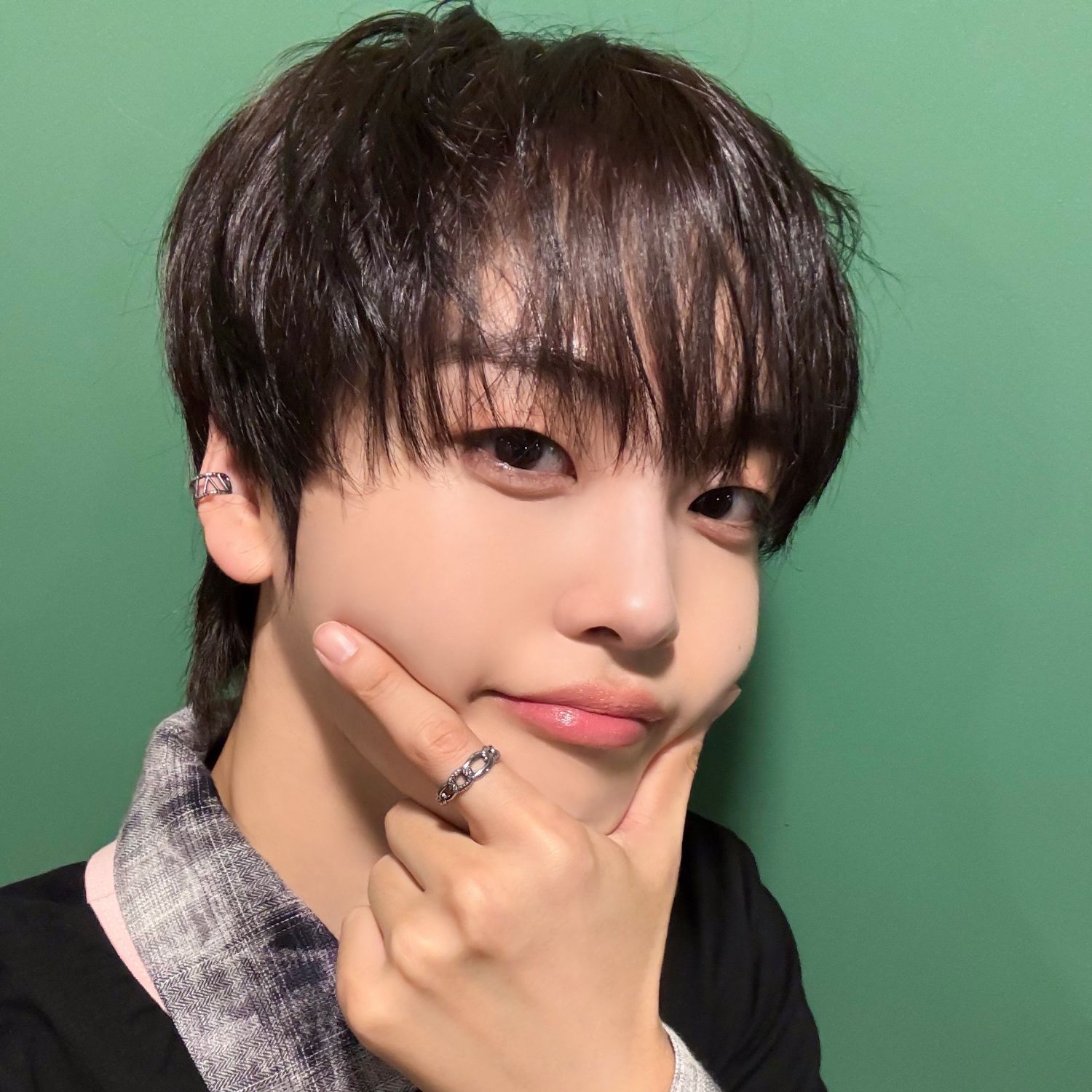 Recent activity shot of Hyeongjun (CRAVITY)
