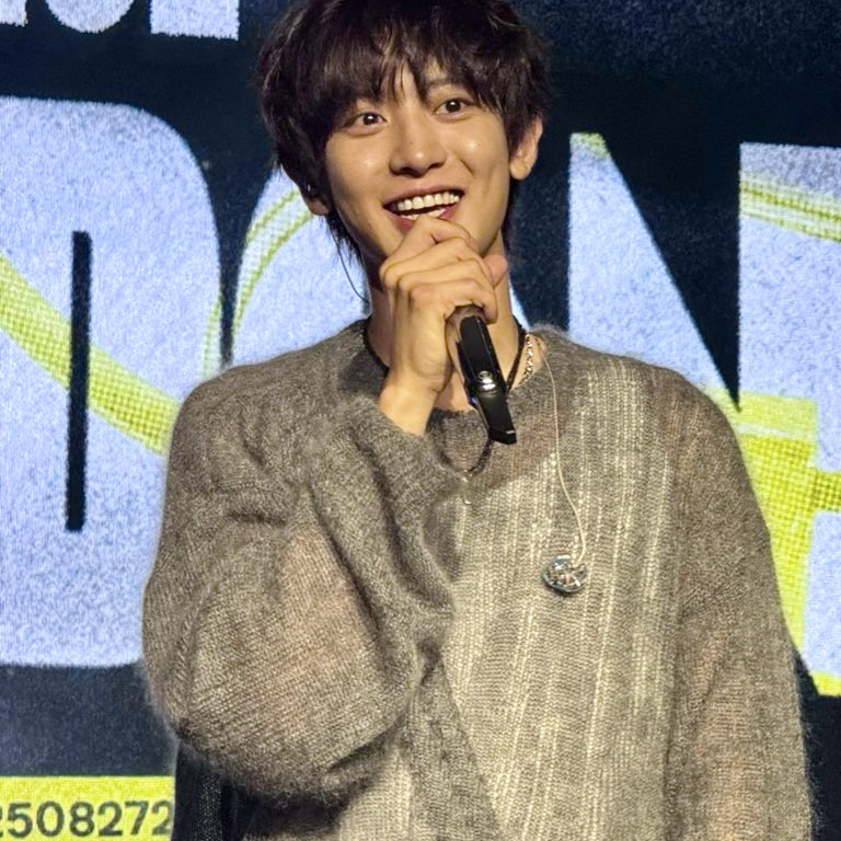 Behind-the-scenes cut of Chanyeol (EXO)