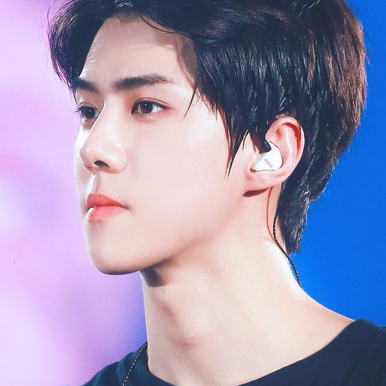 세훈 (EXO)의 비하인드 컷