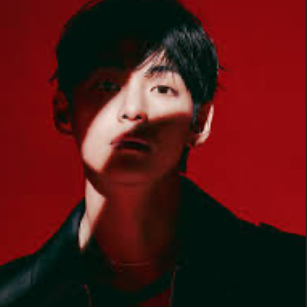 뷔 (방탄소년단) 최근 활동샷