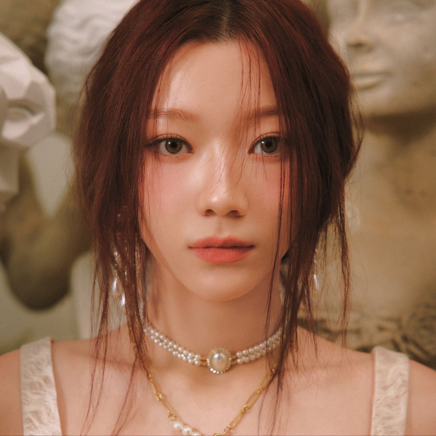 Behind-the-scenes cut of Sakaguchi Rino (IS:SUE)