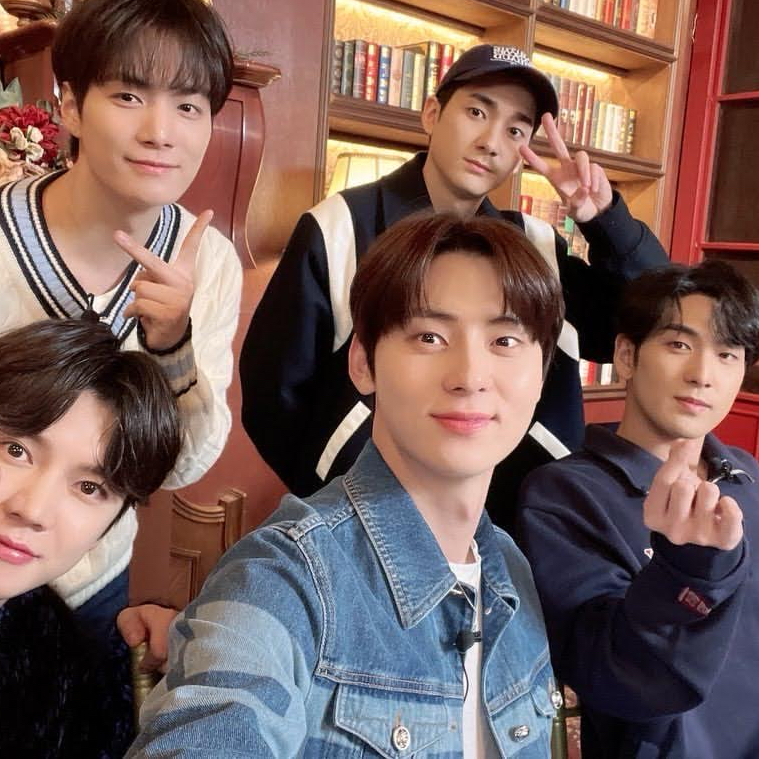 뉴이스트의 비하인드 컷