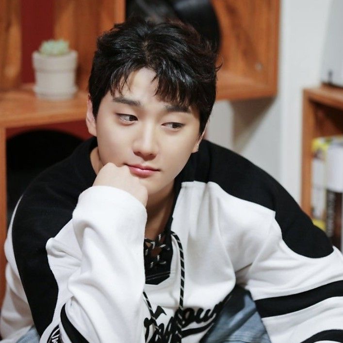 Latest photo of Hong Joochan (GoldenChild)