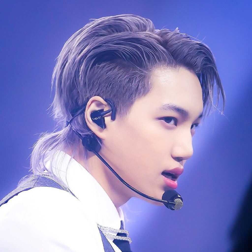 Kai (EXO)粉絲拍下的瞬間