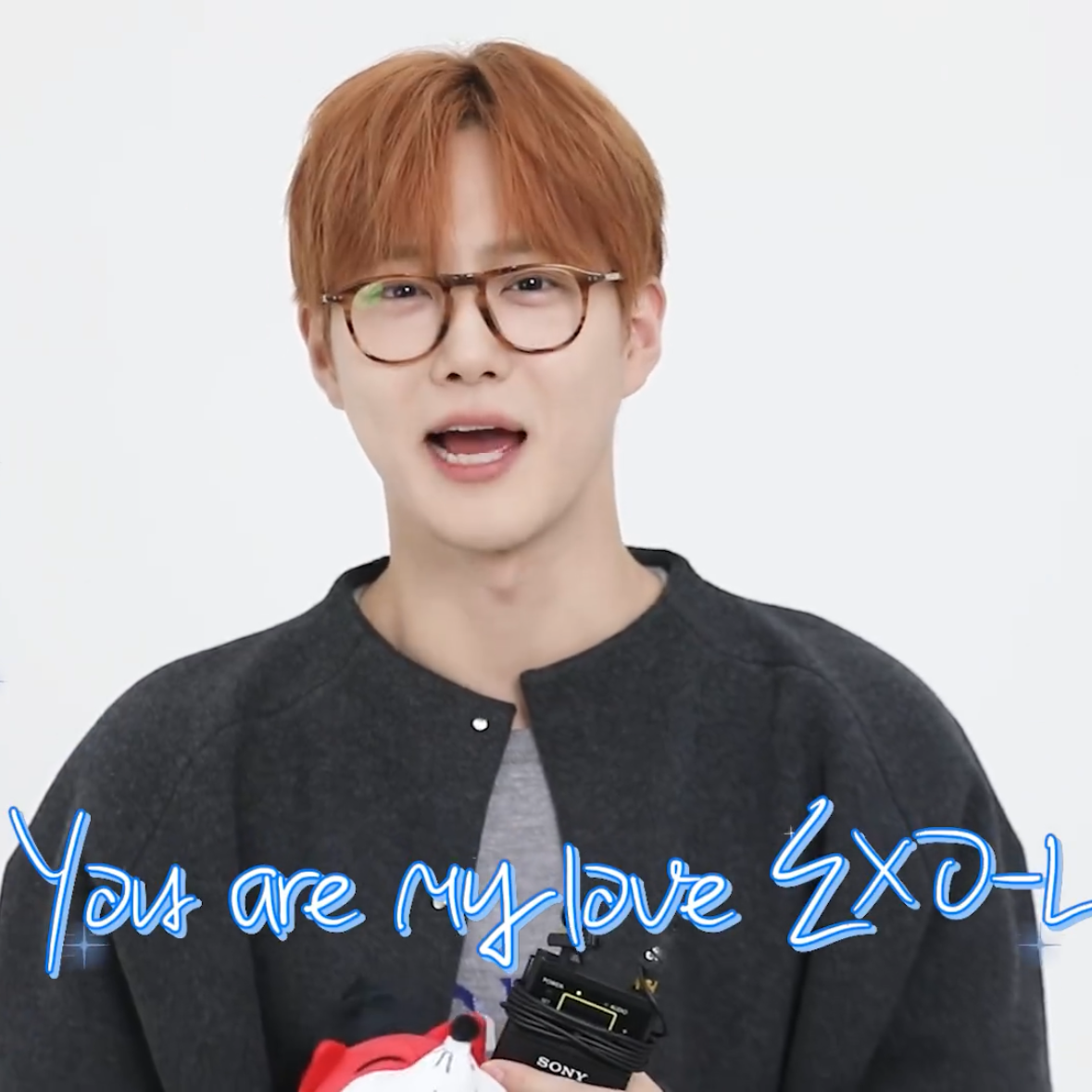 Behind-the-scenes cut of Suho (EXO)