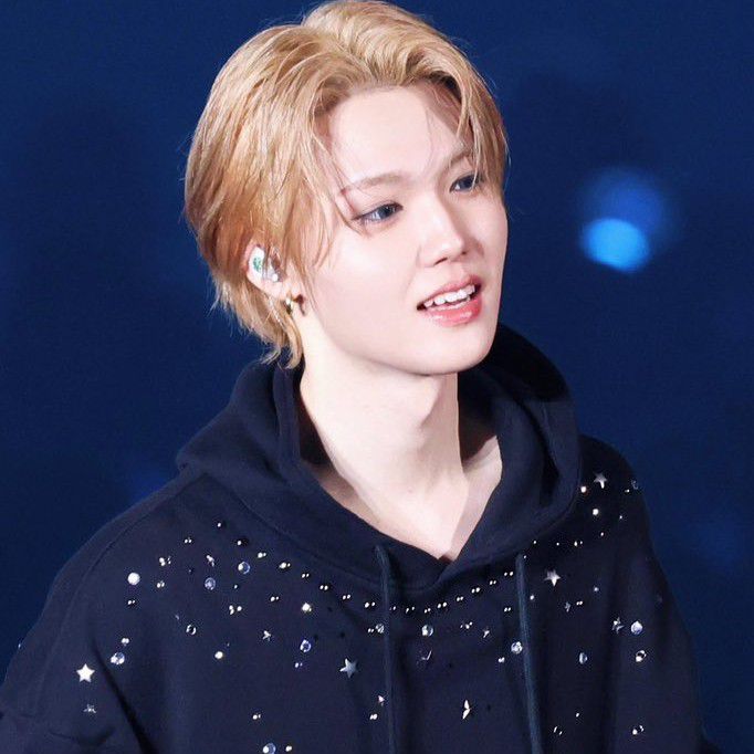 Foto aktivitas terbaru TREASURE