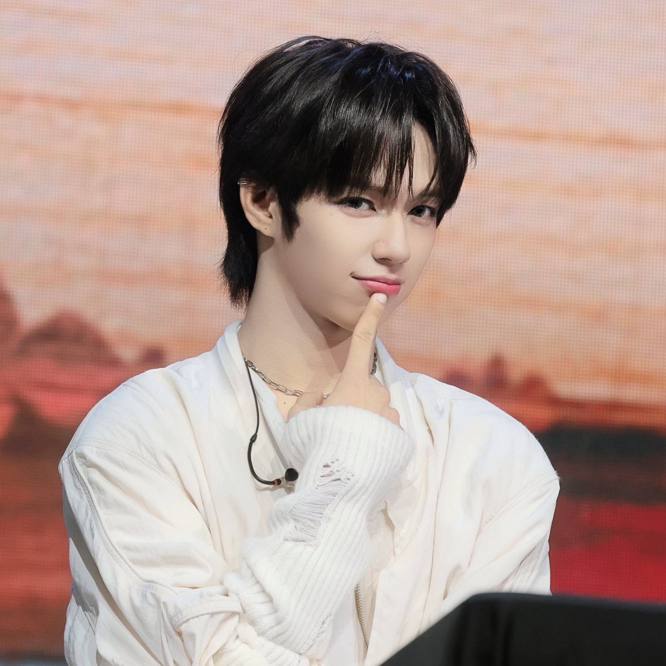 Momen yang diabadikan oleh penggemar JL (AHOF)