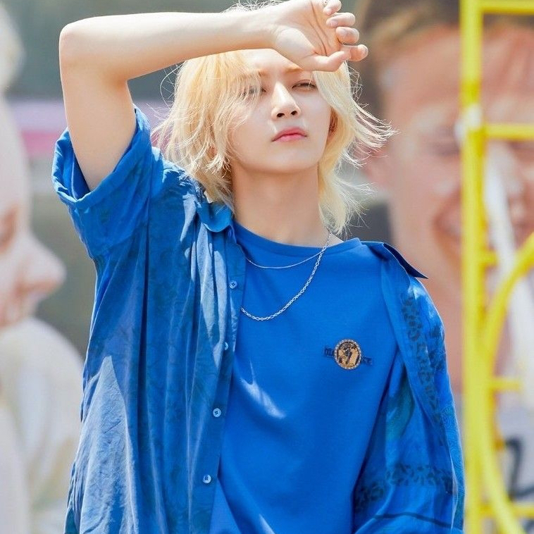 A moment captured by Jeonghan (SEVENTEEN)'s fan