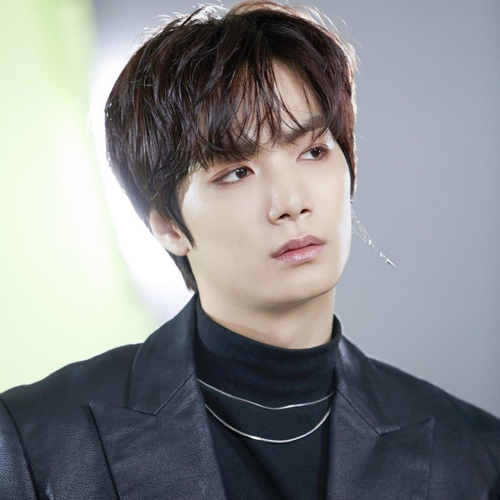 Recent activity shot of Kim Jonghyeon