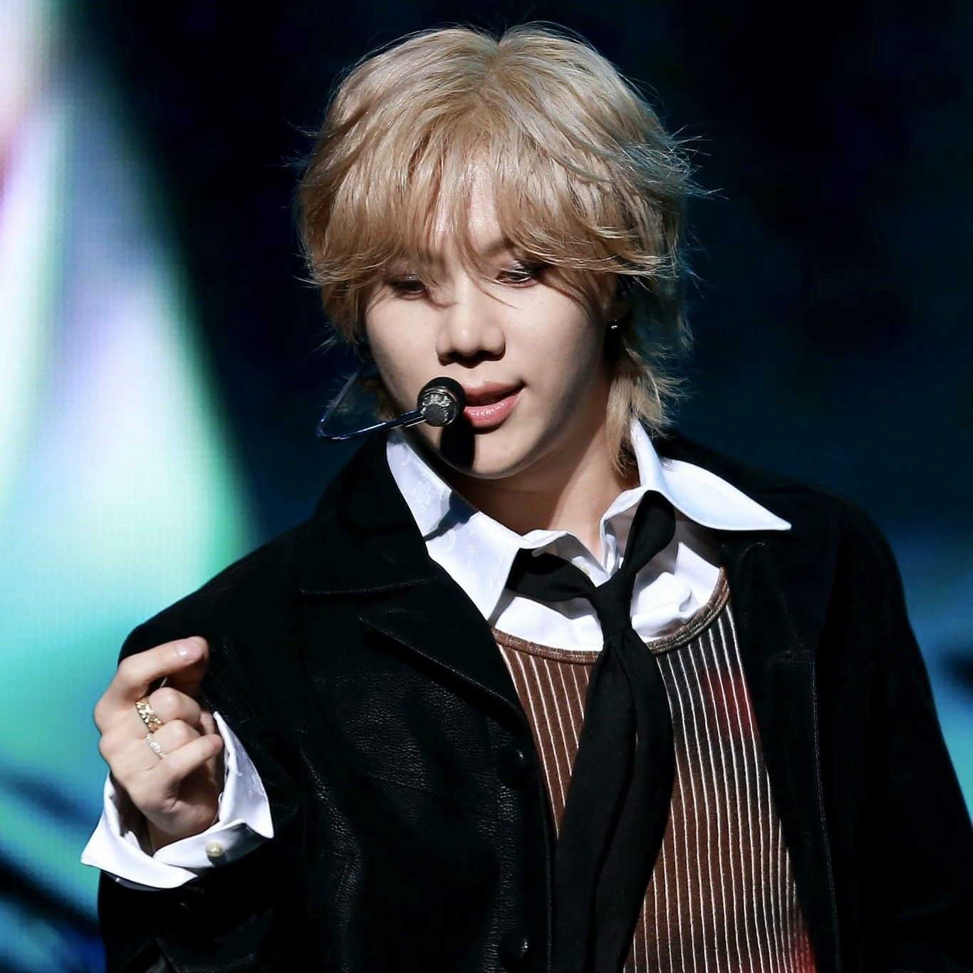A moment captured by Taemin (SHINee)'s fan